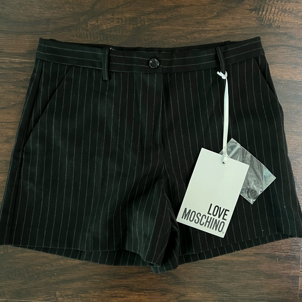 NWT Love Moschino Black Pinstripe Stripe Dress Shorts 6 42 Italy $475